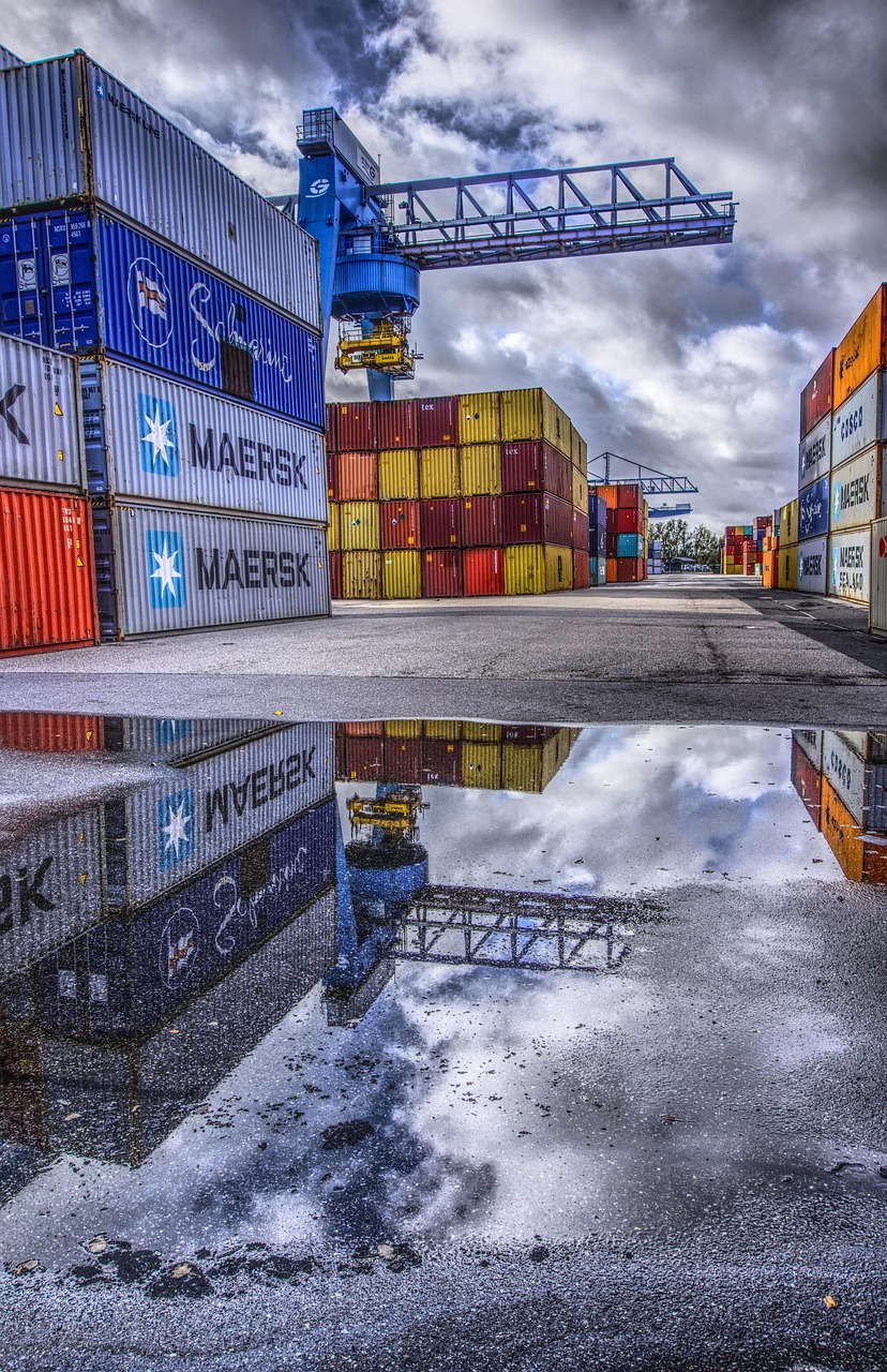 Container kaufen mit Lieferung