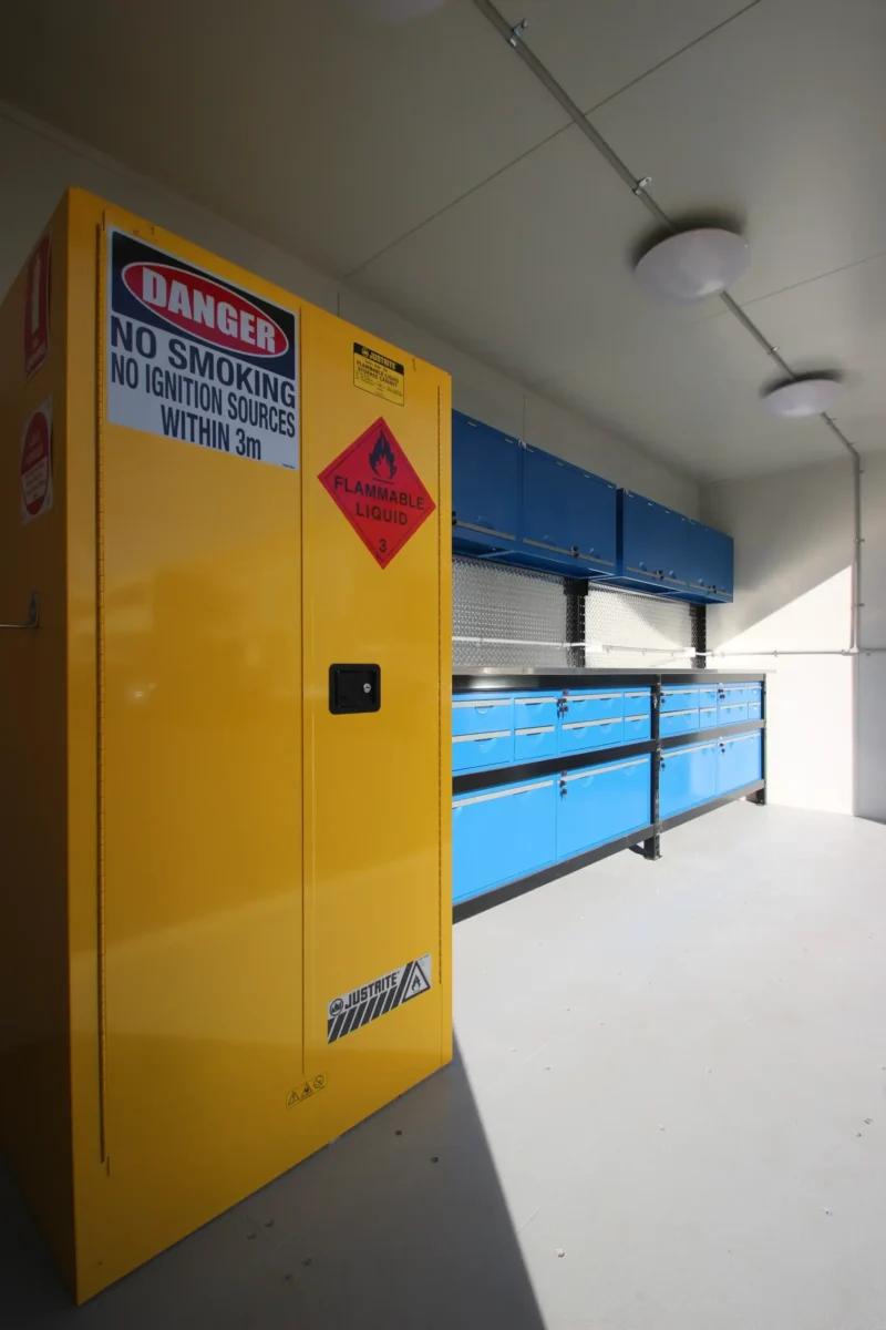 20′ Werkstattcontainer mit Seitenöffnung – Bild 6